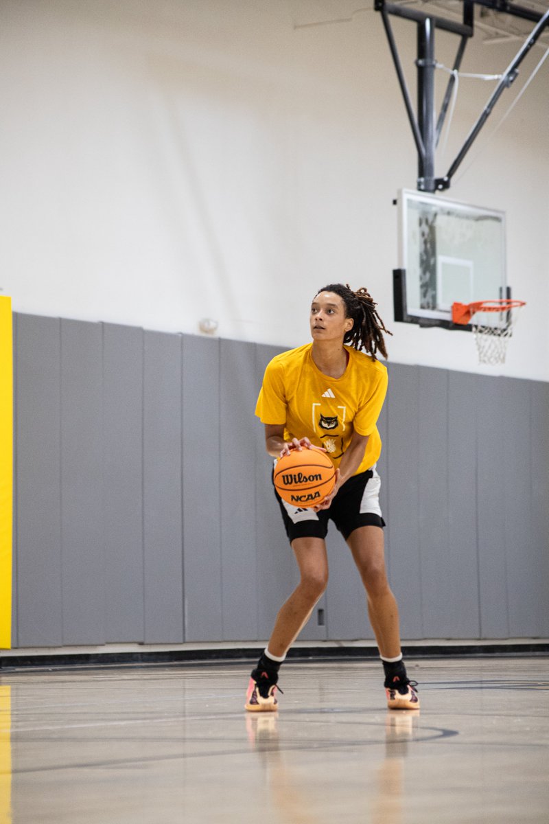 KSUOwlsWBB's tweet photo. Clocking in. Putting in the reps. 

#HootyHoo https://t.co/QhmtADVd8G