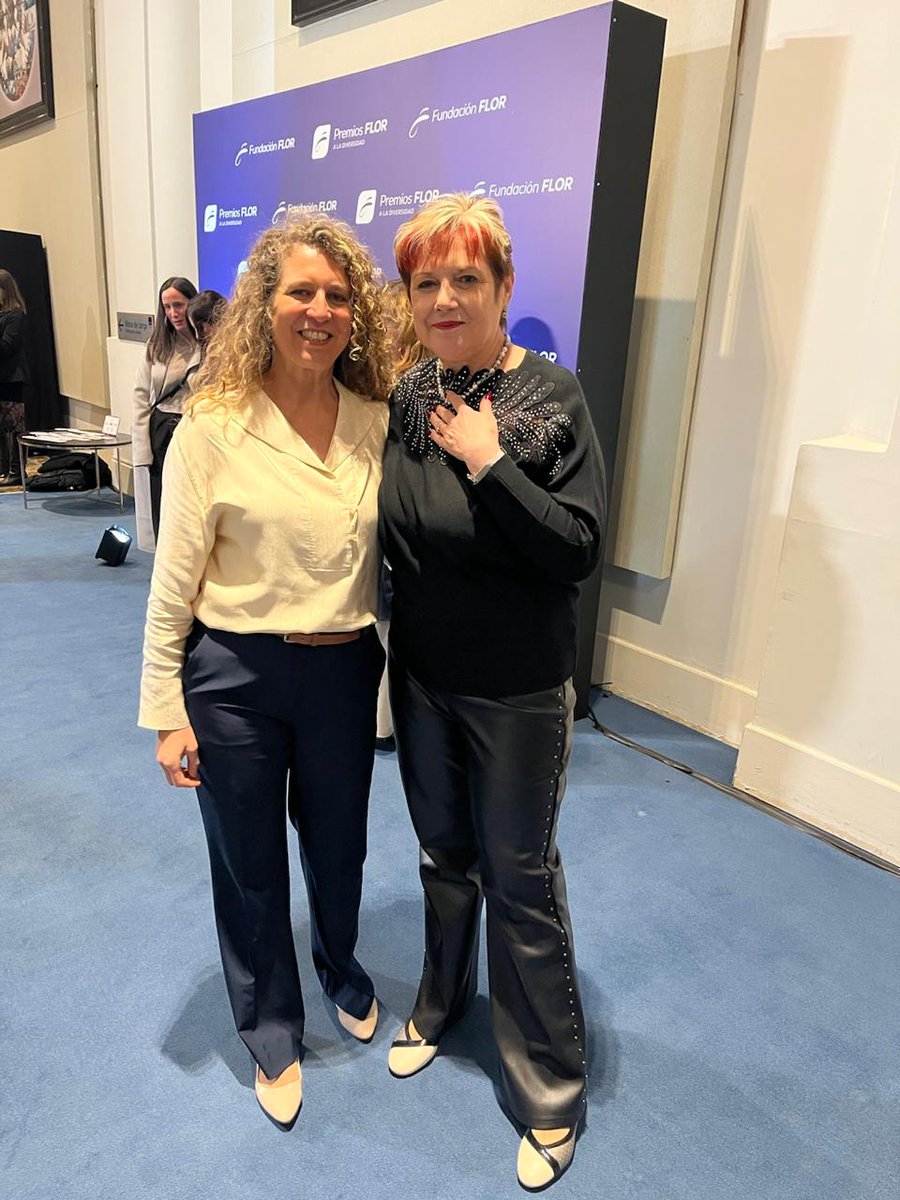 AAECOMPLIANCE's tweet photo. 🌟 La AAEC acompañó la 11° edición de los Premios FLOR a la Diversidad, junto a Laura Guimpel, Marta Monacci y Patricia Vázquez.

🤝 Gracias, Fundación FLOR, por seguir impulsando espacios de inclusión, respeto e integridad.

#AAEC #Diversidad #Integridad https://t.co/uaDWbTXnDq