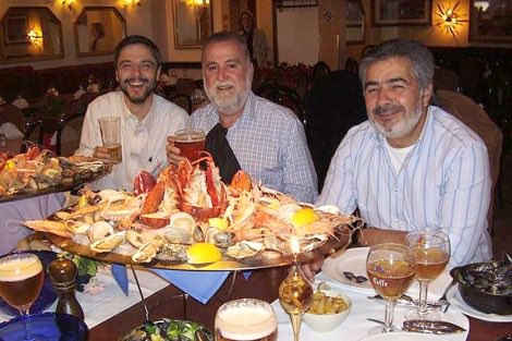jmmmoyag's tweet photo. @ARTorrijos @raulamian @abcdesevilla @JuanMa_Moreno @jlsanzalcalde No sea abusón, hombre, que ya tuvo Vd. lo suyo. Qué tiempos aquellos, eh? https://t.co/KEBCxIEIaI