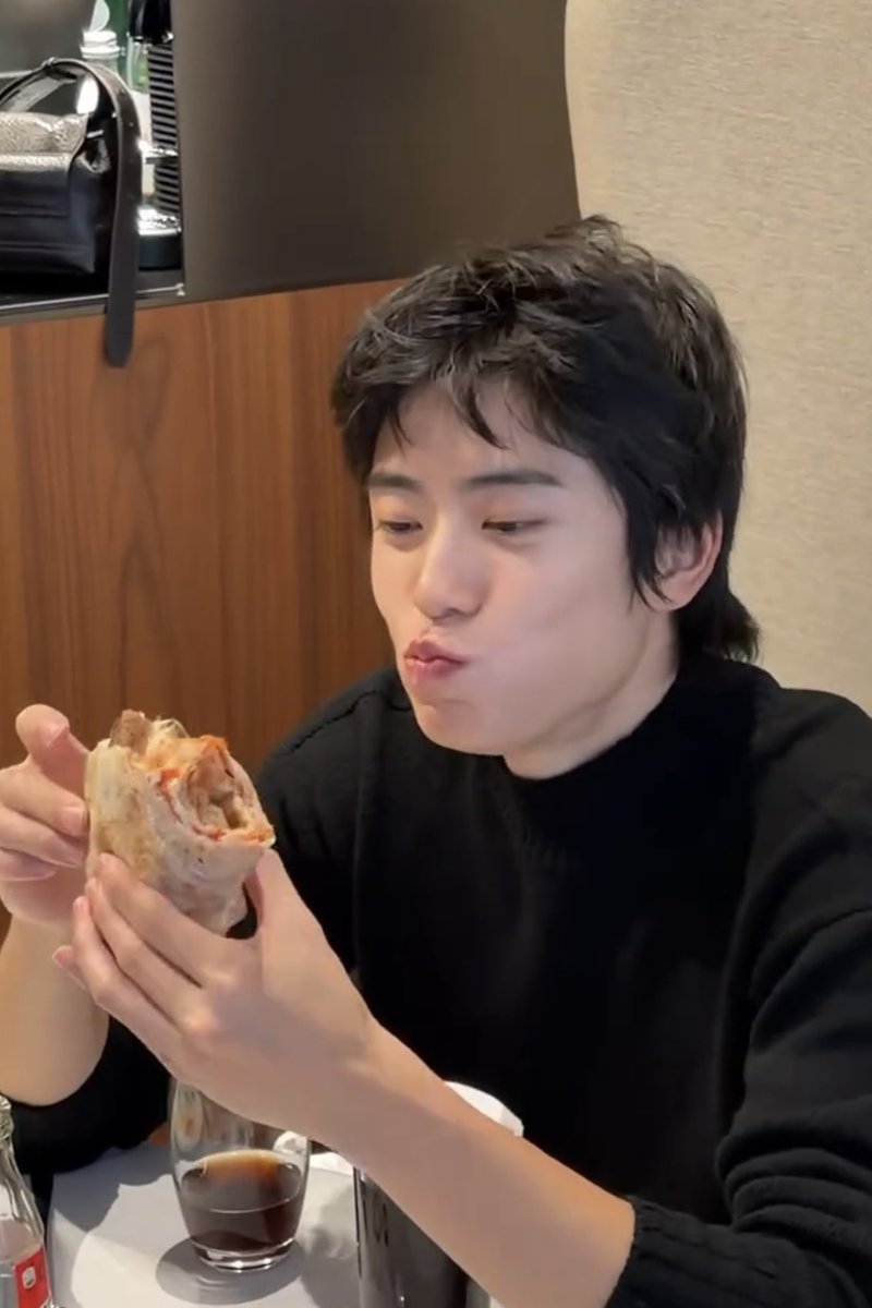 JAEWOOLOOKS's tweet photo. i dont think anyone can stay mad at this cutieful guy https://t.co/WrEynFL14v