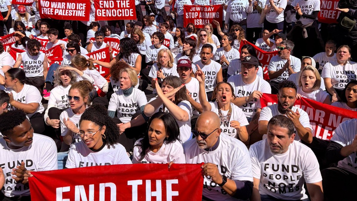 beth_avedon's tweet photo. Ahead of Netanyahu's speech, @DarializaforNY @HamawyForNJ @MelatKirosCO and @RepRabb joined 400 people holding a mass sit-in outside the UN demanding an end to the genocide and to US military funding to Israel.

Next year, they're going to Congress. 

It matters who we elect. https://t.co/OIjDtFiXJm