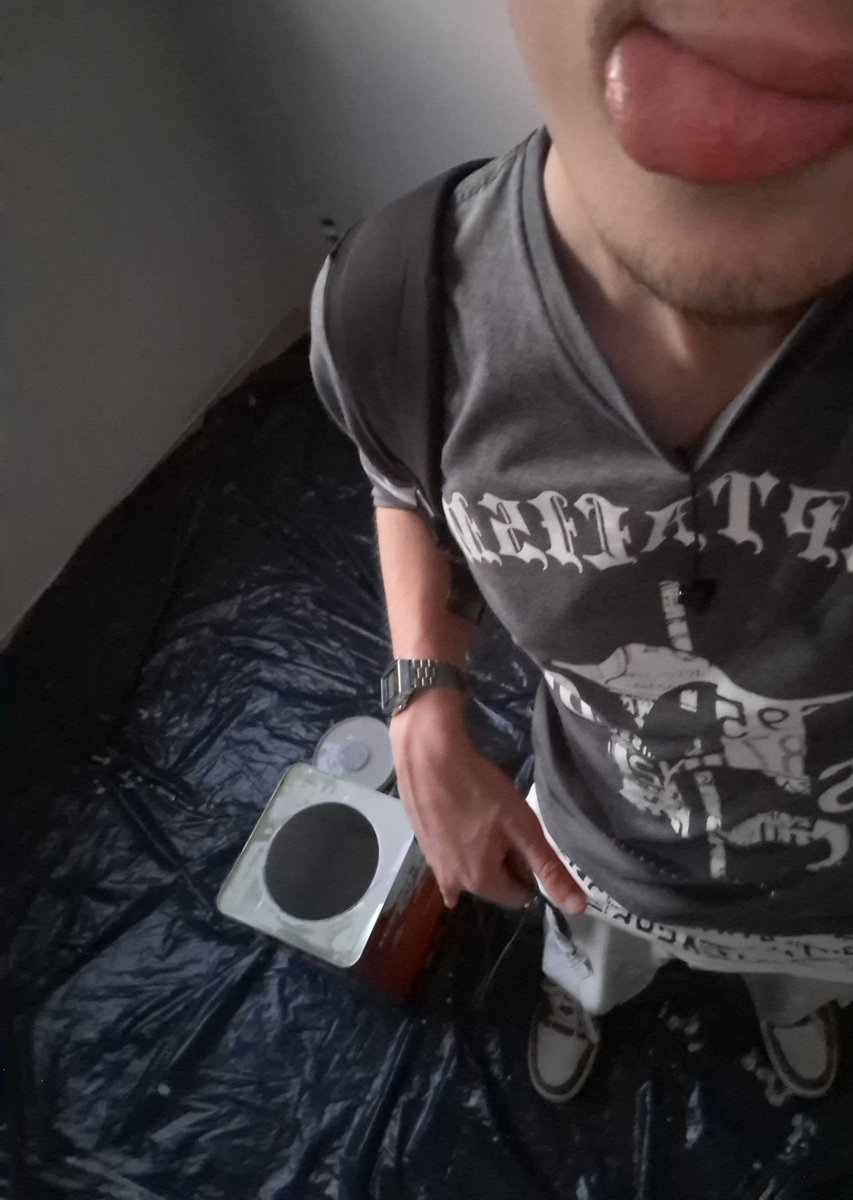 _Eudd's tweet photo. Agr sim vou fazer jus a minha fama de playboyzinho de apartamento https://t.co/WCPUybgwvY