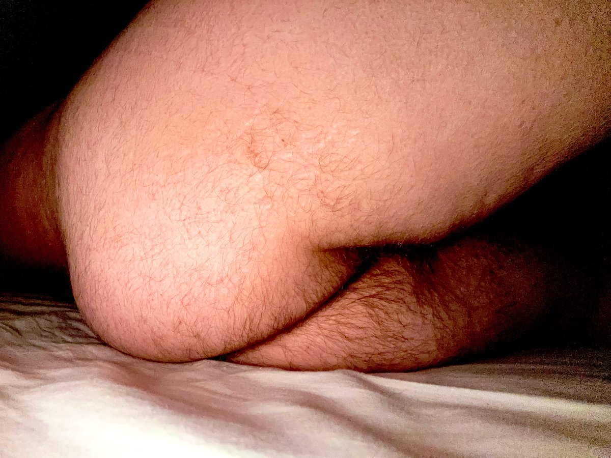 SerFer753564's tweet photo. @PZ_X__ @Ivanper92 Como mejor se duerme y descansa, sin ropa  #WakeUpPZ   🥰 https://t.co/UhzqZ0vMPN
