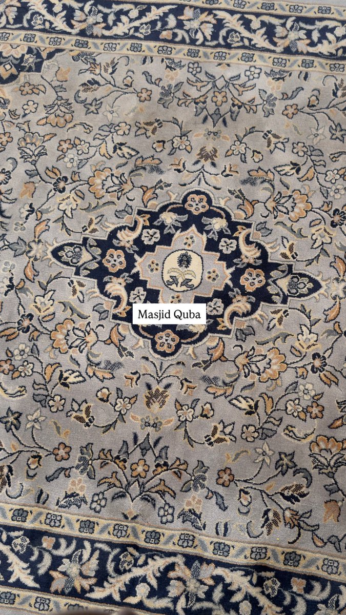 aiishadahir's tweet photo. Them; “it’s just a carpet” 🗣️

“THE CARPET” https://t.co/KhuhjzLhSF