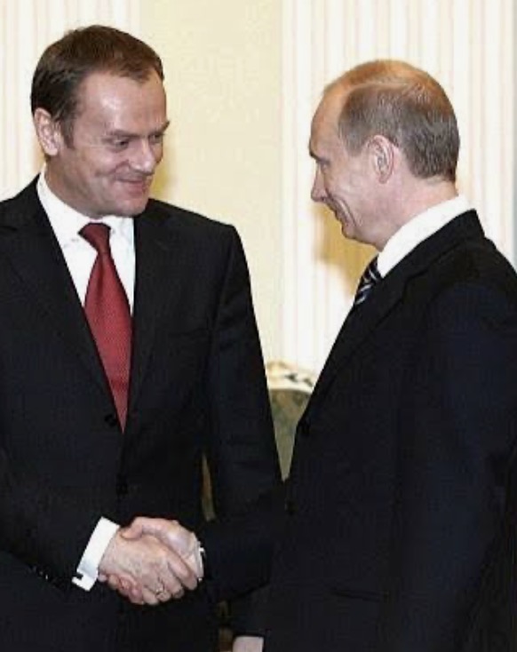 DorotaKania2's tweet photo. Tusk myśli, że Polacy zapomnieli https://t.co/PtORiVz2wb