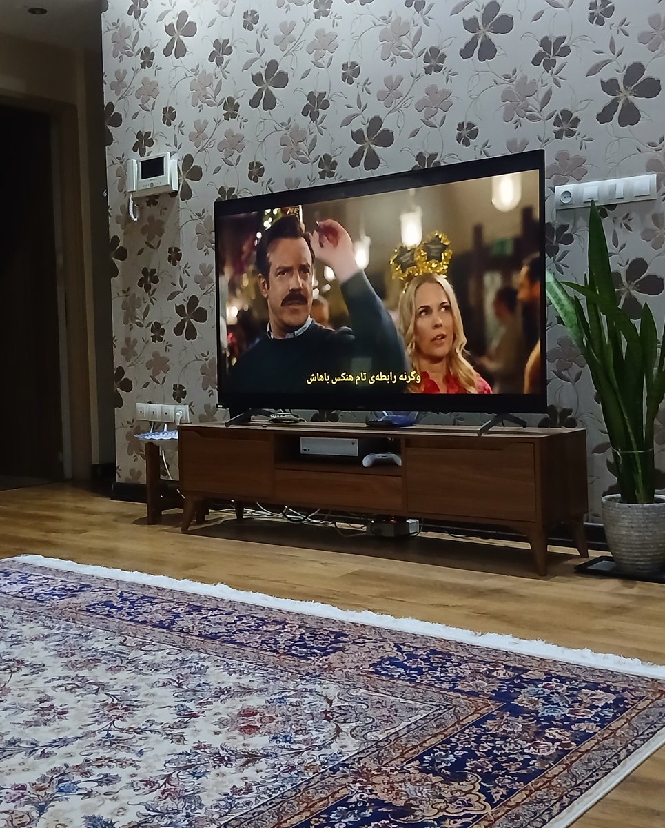 numbbbforever's tweet photo. فعلا میشینیم با زیدی اخر هفته رو تد لاسو میبینیم اسنک درست میکنیم و چیل میکنیم 🤌🏻 https://t.co/g5KuI1Tcl9