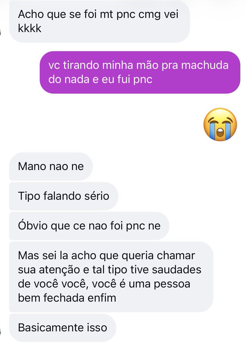 ehmestrona's tweet photo. e ontem q um homem (do qual eu simplesmente sumi da vida por ser traumatizada&amp;maluca da cabeça) respondeu um story meu implicando cmg dizendo que minha parecia mão de ~goleiro do operário de Campo Grande~ e em seguida ele me quebrou no meio com palavras q eu não esperava ……… https://t.co/OfZw3TQXZj