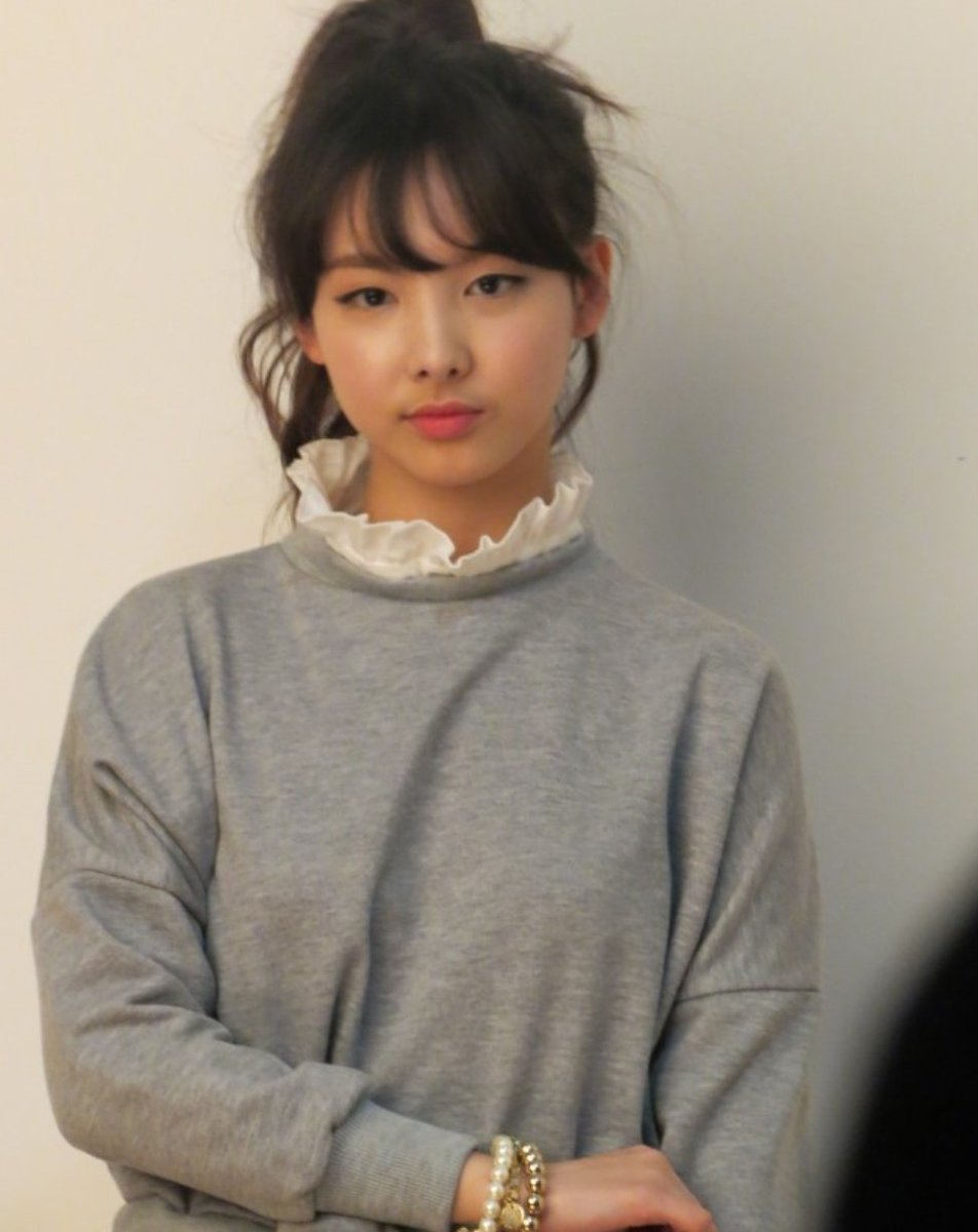 stanstuckinbed's tweet photo. https://t.co/ERhKy0VGQ5
omg look at predebut nayeon
its behind the scenes from a make up salon https://t.co/fpa6GpkwOj