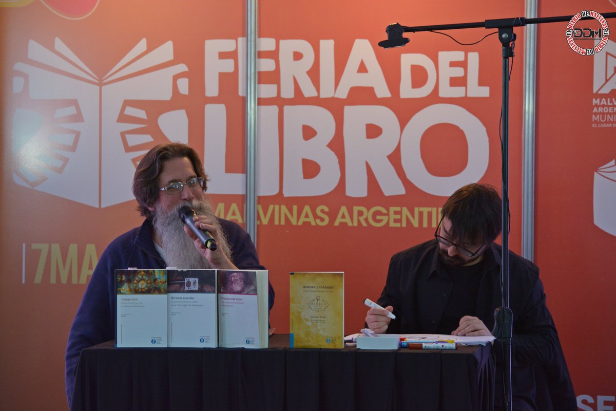 diariomalvinas's tweet photo. [Universidad]
De Shakespeare a la Inteligencia Artificial: el paso de la UNGS por la Feria del Libro https://t.co/gzuNRnz4KI @ungsoficial 

📸 @diariomalvinas https://t.co/7ThrqdSRoF