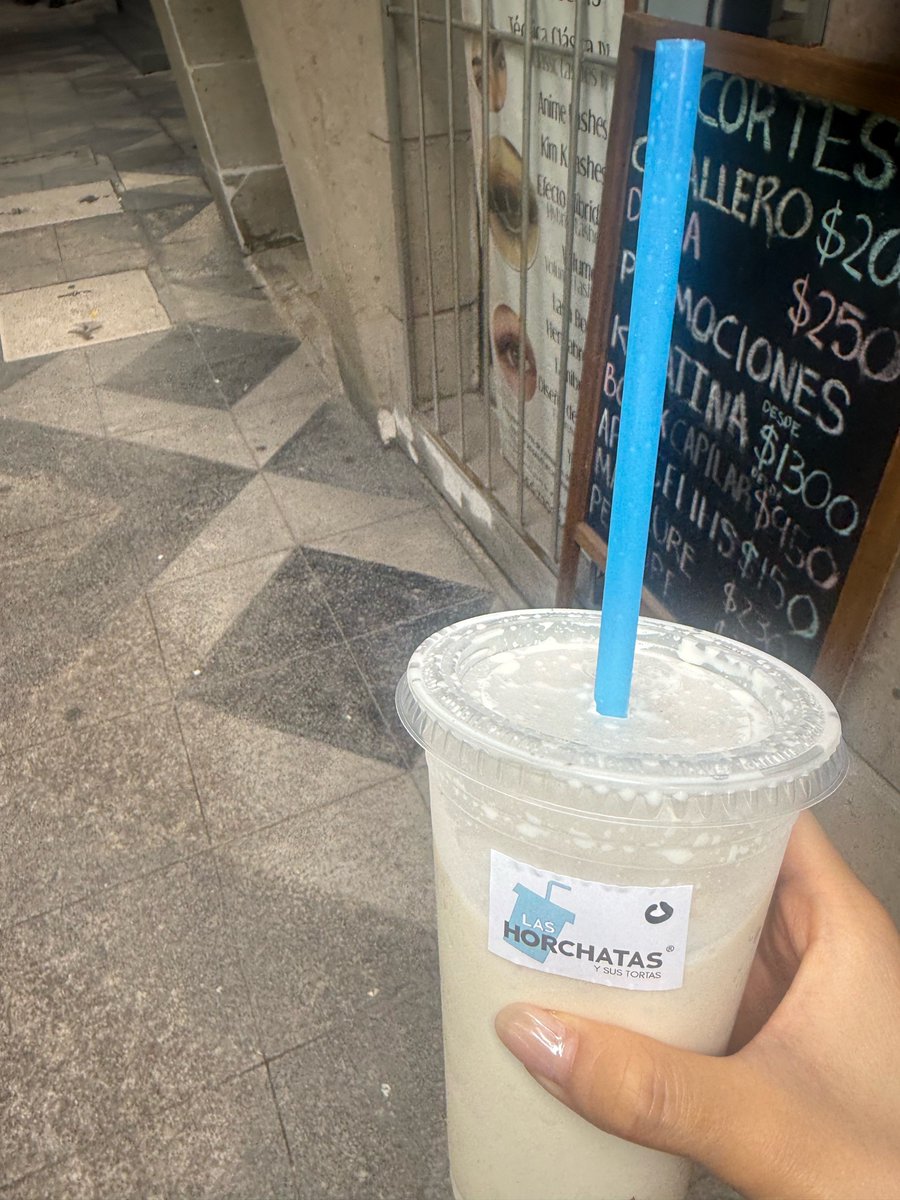 aespaspanish's tweet photo. Ningning via Bubble 💭🦋

- Estoy de gira, comiendo súper bien y pasándola bien
- Estoy sana, así que no se preocupen
- Seven está en la guardería ahora mismo ㅠㅠㅠㅠ Lo extraño
- Además
- Bebés
-  ¡Feliz Festival de Medio Otoño! 🌾🌕 
- El que está al lado de Seven es su amigo de la guardería, jajaja
- Ahora mismo estoy en Atlanta
- Hace un poco de frío
- Pensé que en Estados Unidos también era verano en este momento
- Pero solo traje ropa delgada ㅠㅠ

20260924
#aespa #에스파 #NINGNING @aespa_official