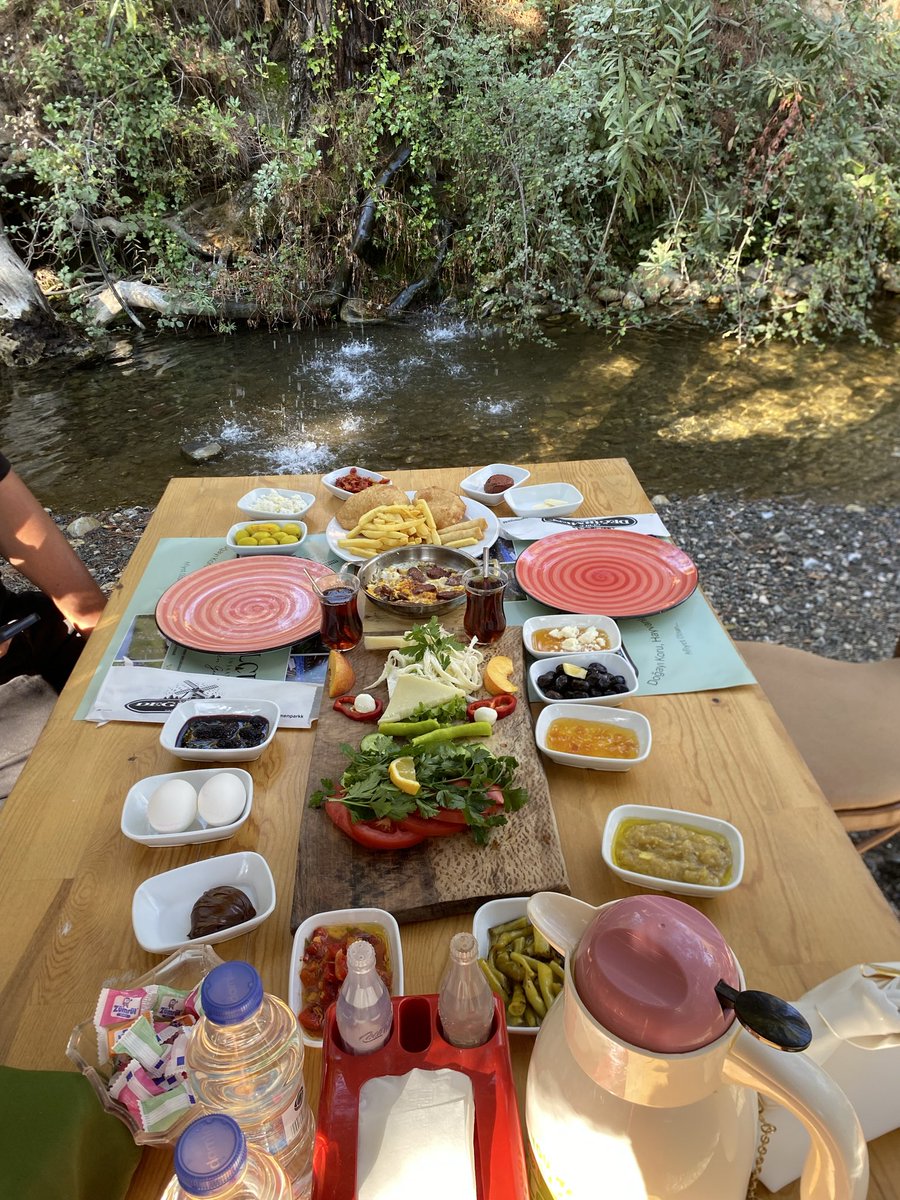 gulsensevindirn's tweet photo. Daha renkli günlere🫠🤍🎀🧿🌟🫶🏻 https://t.co/8uWrNwcXFT