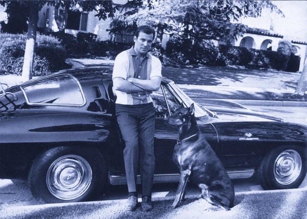 pfitzgerald68's tweet photo. @WilliamShatner That’s the cool picture. Still have the car? https://t.co/r3vp7vzNYx
