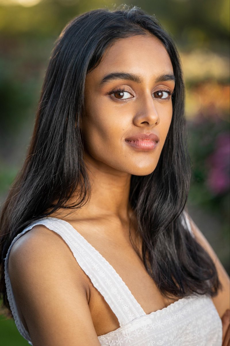 brynnhiilde's tweet photo. this is extremely niche but Shabana Azeez looks like the cutie Trisha 2 doll (working out Teresa) in MPGIS https://t.co/yzDz9TS6Cm