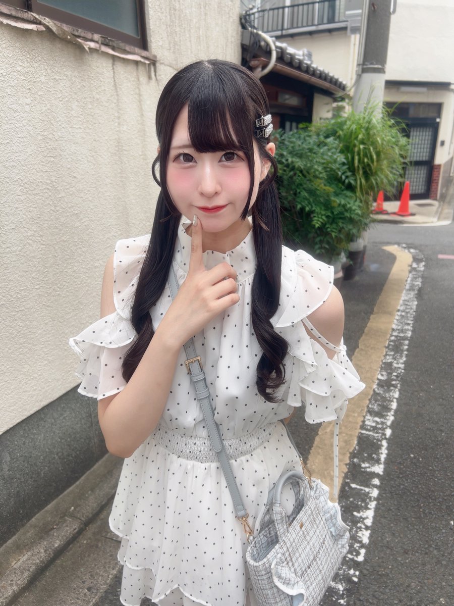 mebukimeime's tweet photo. しし座O型 INTP、彼女にどうですか？🌻🫧 https://t.co/JHVAwKkYFw