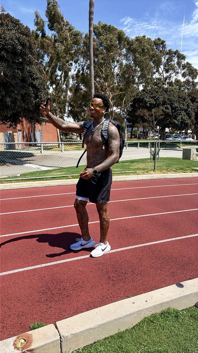 MoneyBaggYo's tweet photo. New Chapter. Same Hunger. Only God Can Judge Me. #Relentless https://t.co/8I5LGXI0KJ