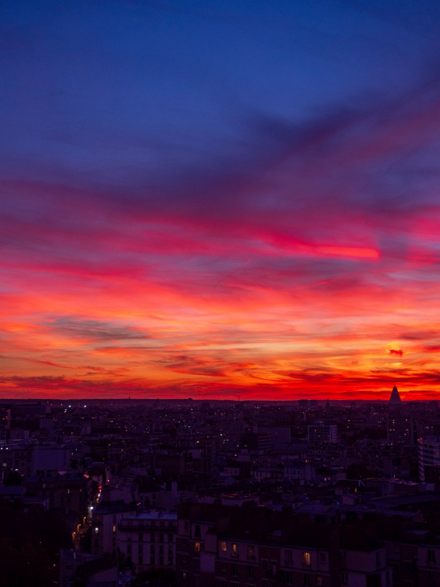 10sio_'s tweet photo. Le ciel de ce soir était magnifique https://t.co/NeZIiqzOTB