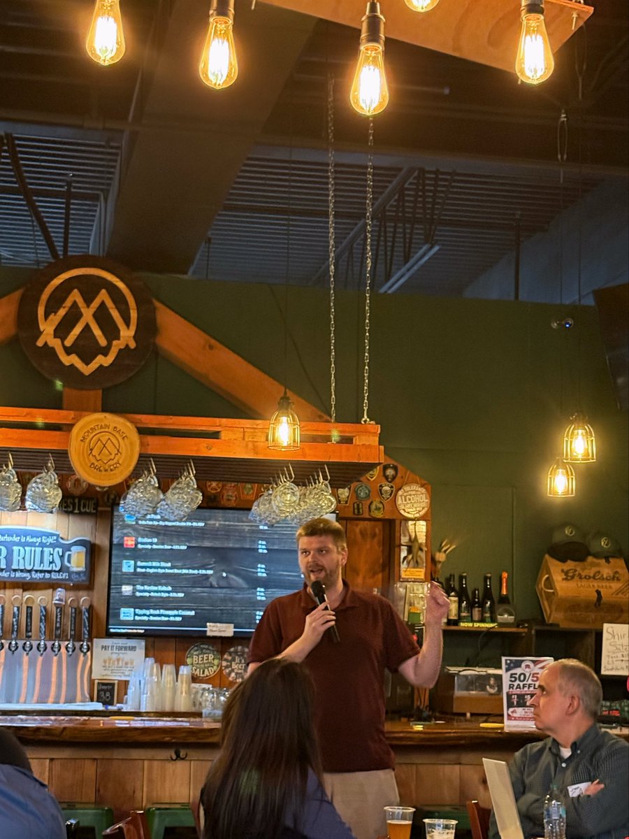 Cathy35839772's tweet photo. Great turnout at the Goffstown Republican Committee meeting!  Majority Leader Jason Osborne @Osborne4NH shared great information, including a strong discussion on property tax relief.
Communities are stronger when we get involved. Speak up,and make your voice heard🇺🇸 https://t.co/cn8znRKgul