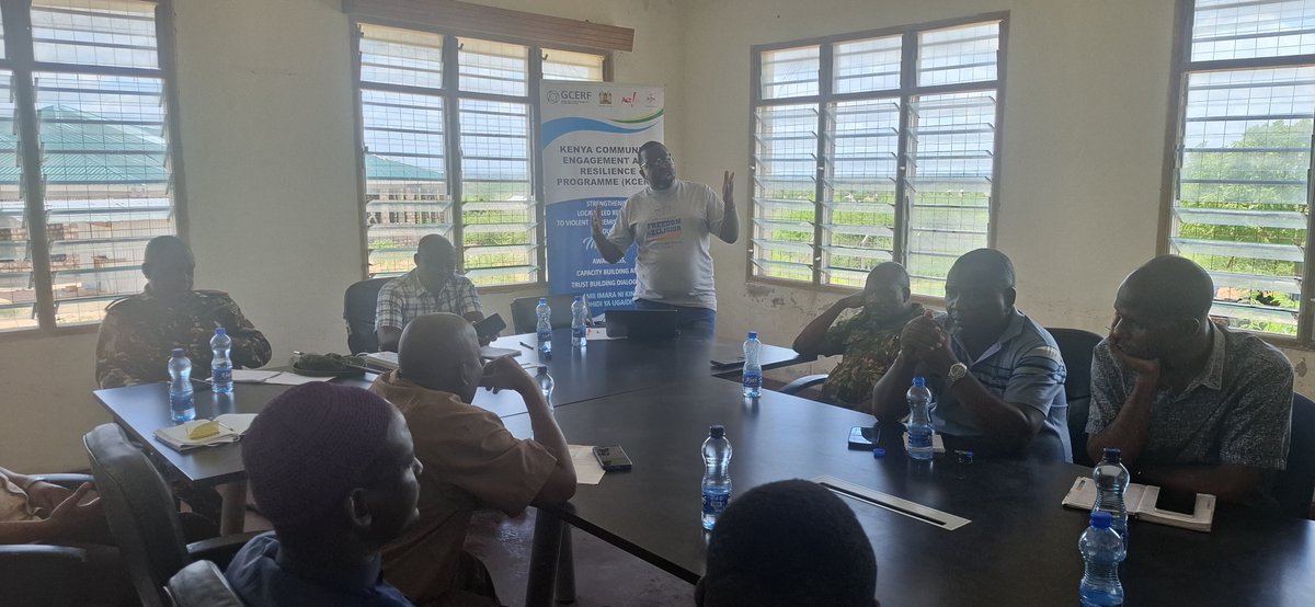 KECOSCE's tweet photo. @KECOSCE today with support of  @theGCERF through @tendasasa, facilitated a dialogue between sub_county law enforcement team and community stakeholders in Tana Delta in Tana River County, bringing on board the Religious leaders, local community structures, youth, Council of elders, minority groups and WPS leadership (Jasiri village), the dialogue provide a safe space for #Jasirimembers to provide feedback, share lessons, challenges, contextual and security emerging trends. The stakeholders reported that there is an improved collaboration between security and community, 3 joint Baraza led by the DCC has been conducted in the 2 months to address community barazas, the DCC lauded the WPS grassroots awareness campaigns noting that for the time more women have applied for assistant chief position in Idsowe sub_location, cementing their quest for taking up leadership position. The joint  action plan was developed to guide the coordinated efforts to respond to contextual security issues raised. @Phyllis_Muema @NCTC_Kenya @Tanariver004