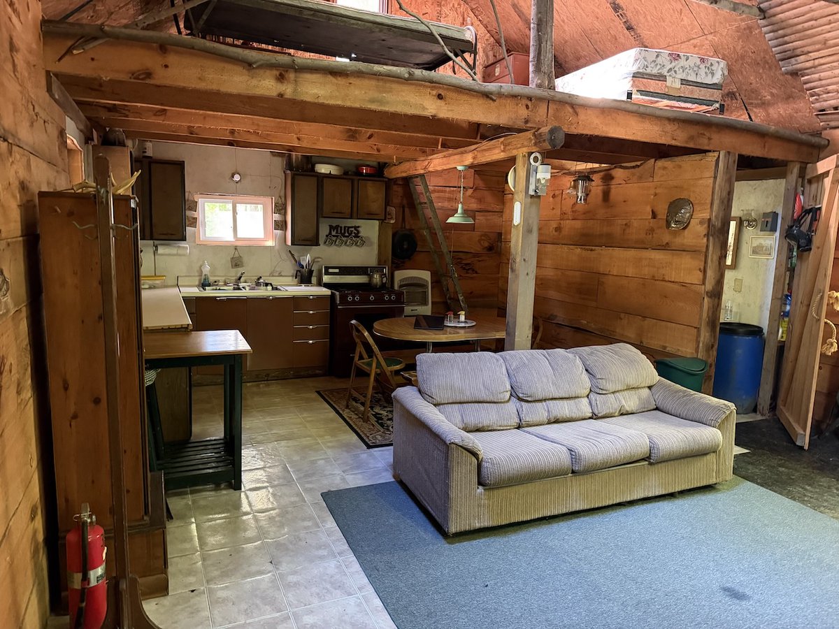 NYLandQuest's tweet photo. Off-Grid CABIN on 27 acres of Woodlands in Allegany NY.  Great hunting with whitetail deer and turkey sign throughout. Cabin includes a kitchen, dining and living area, bathroom and is wired for a generator.  $104,900.  https://t.co/80531YhimY @NYLandQuest #cabin #woods #hunting https://t.co/bq8q7hSIV4