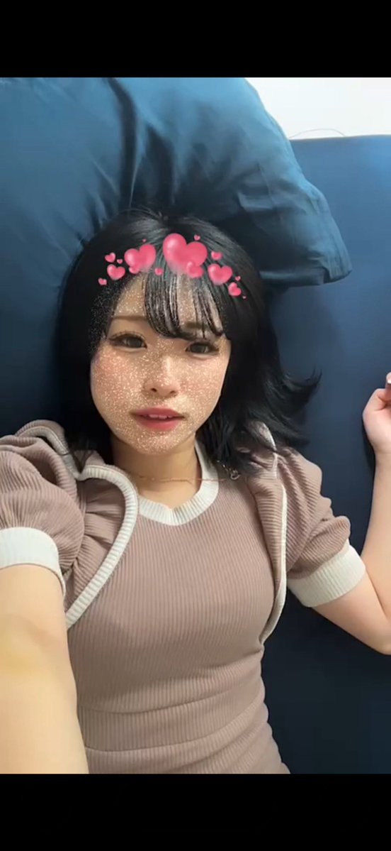 ZBuyukbesnili's tweet photo. 【暴露】    
名前：るか    

備考
 ・実の兄とトイレ八〆  
・インスタライブで配信wwwwwwww

https://t.co/6ZunUIDjql https://t.co/7CsbL31eEi