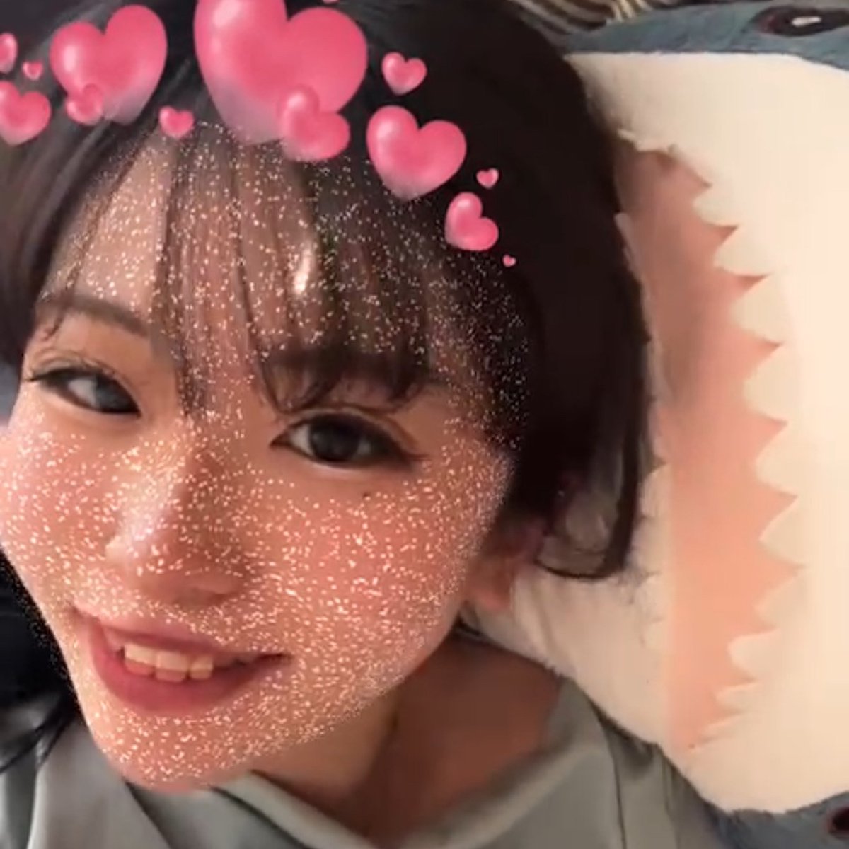 ZBuyukbesnili's tweet photo. 【暴露】    
名前：るか    

備考
 ・実の兄とトイレ八〆  
・インスタライブで配信wwwwwwww

https://t.co/6ZunUIDjql https://t.co/7CsbL31eEi