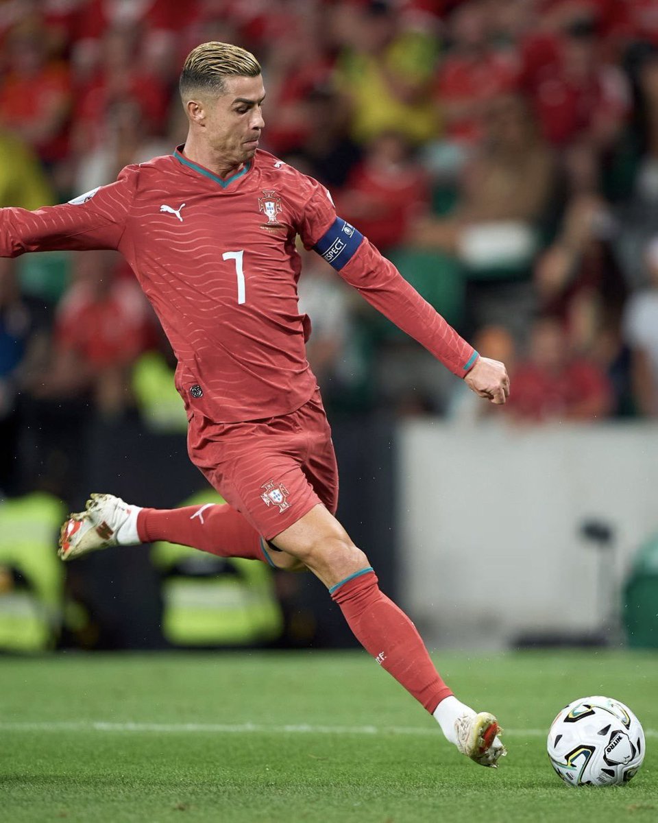 CRonaldoNews's tweet photo. ⚽️🔥🇵🇹 https://t.co/JYPz9J1Yxo
