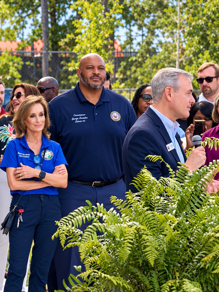AllisonTantFL's tweet photo. This morning I had the honor of attending the ribbon cutting of the Second Harvest of the Big Bend’s new food distribution facility. This new building will expand the capacity of Second Harvest to serve hungry Floridians in 16 counties. Special thanks to CEO Jacob Reiter for your leadership, and to Tracey and Jeremy Cohen for helping raise $10 million in funding for the project!