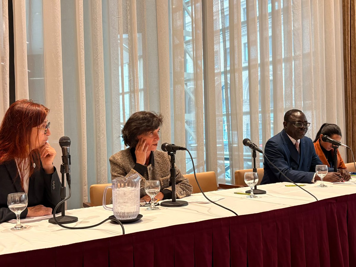 UNITAID's tweet photo. “We are trying to make ‘double-purpose’ investments – facilitating access today while getting ready to pivot when there is a pandemic.”
At #UNGA81, Unitaid's Carmen Pérez Casas called for resilient markets and systems between #pandemics. #Ebola shows the cost of the gaps. https://t.co/XTh0Thc2of