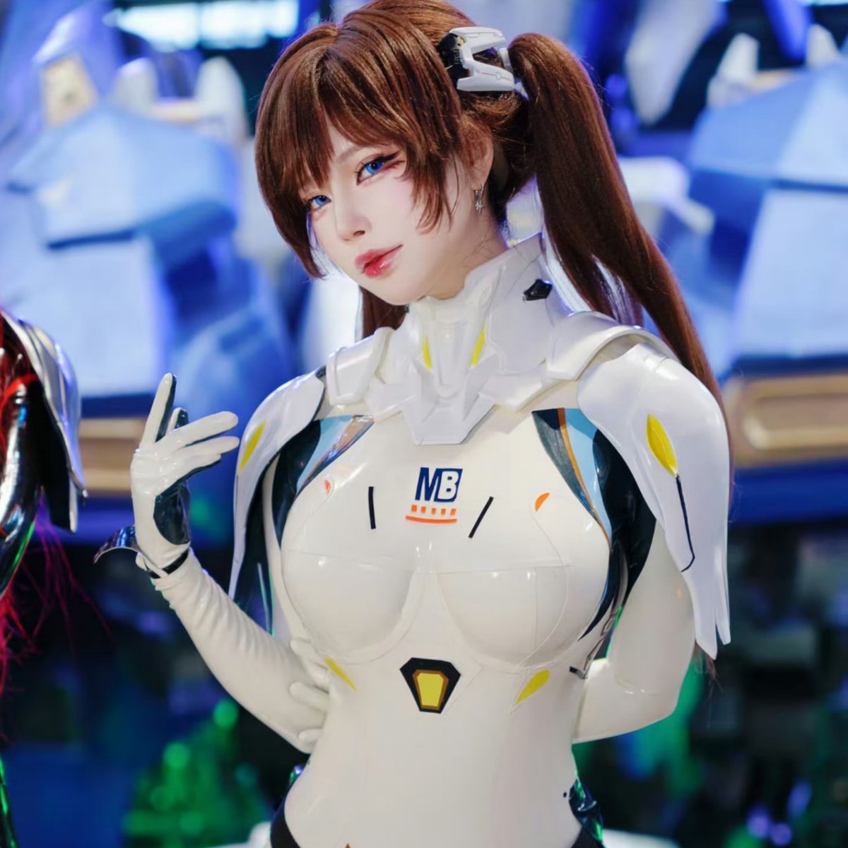 ArdelleWei6flu's tweet photo. Just checked in at the annual comic con! Met amazing cosplayers, got exclusive merch, and the whole vibe is pure fun! Can’t wait for next year!， https://t.co/OJaZ7PhfMj