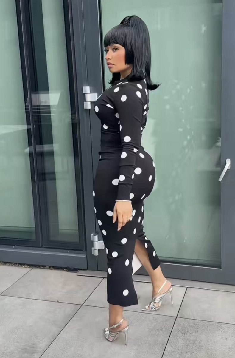 BarbieChanels's tweet photo. Body tea, her middle initial https://t.co/NeYdlMr7wr