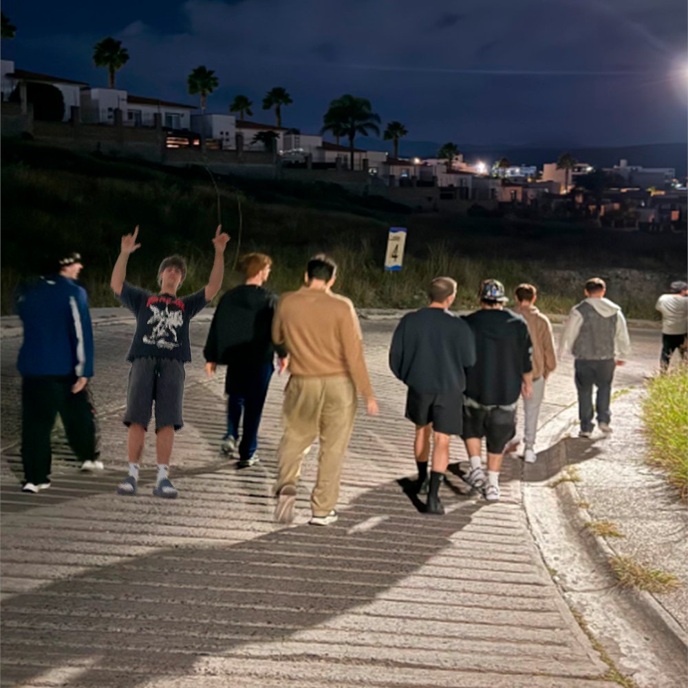 sqntuko's tweet photo. gran noche con los pibes. los amo wacho <3 https://t.co/JvLsLtD4Jm