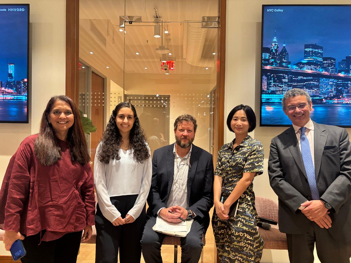 JPAL's tweet photo. Most AI-and-work research centers high-income economies. But ~85% of workers are in low- and middle-income countries.

On the sidelines of #UNGA81, J-PAL + @schmidtsciences hosted a fireside chat to ask: what can actually be done, and by whom? https://t.co/uMkUhXtyfO