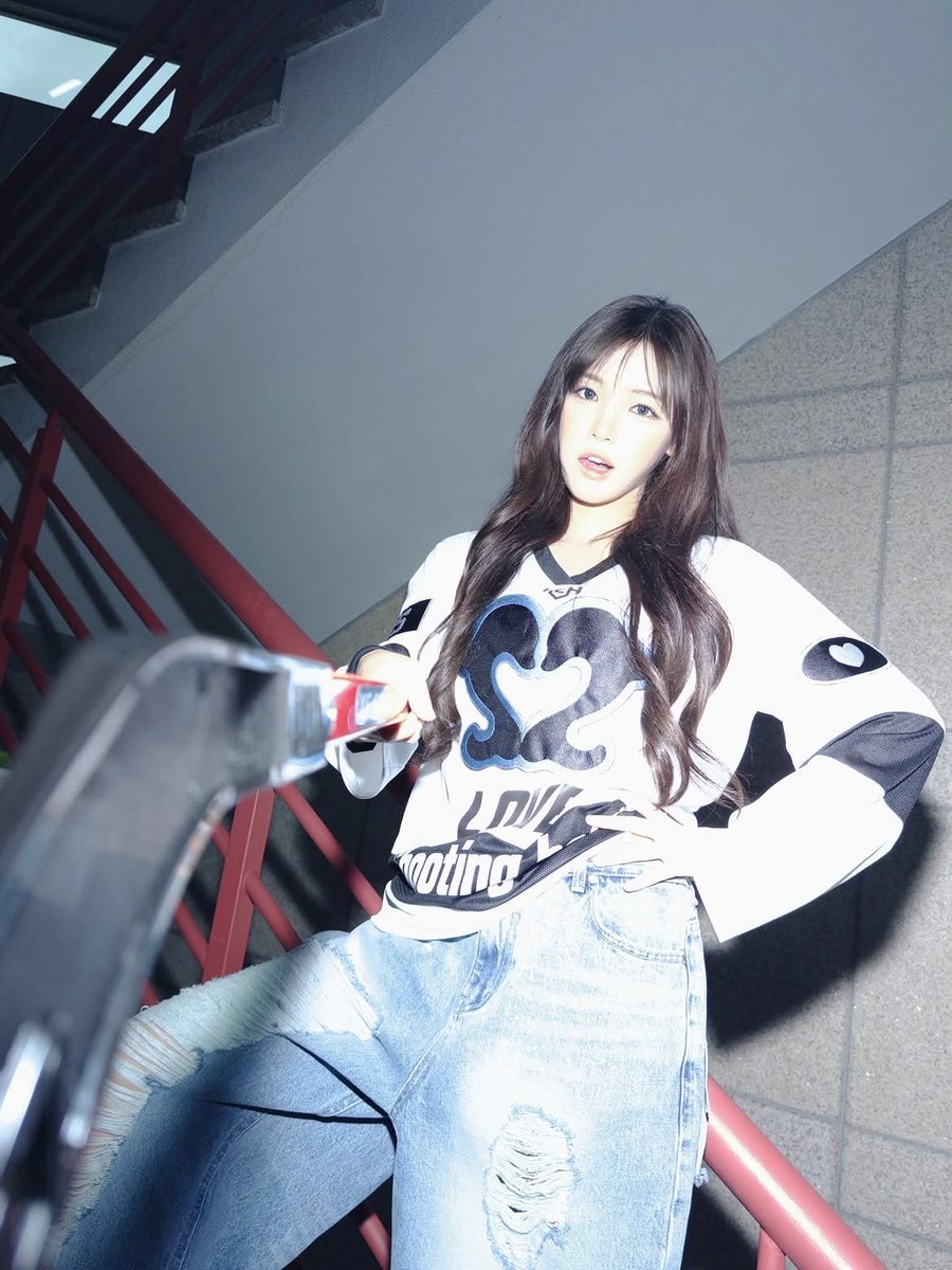 dndbajrei's tweet photo. 같은사람인거안믿김 https://t.co/DWZYrz1j7J