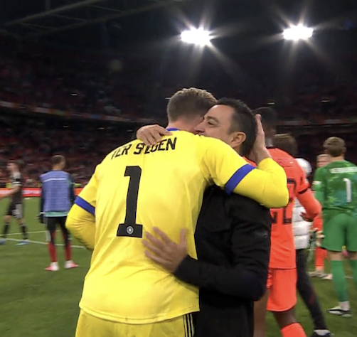TouchlineX's tweet photo. 📸 - Ter Stegen and Xavi.

They won the Champions League in Berlin in 2015 together. https://t.co/d9oEQfGECK