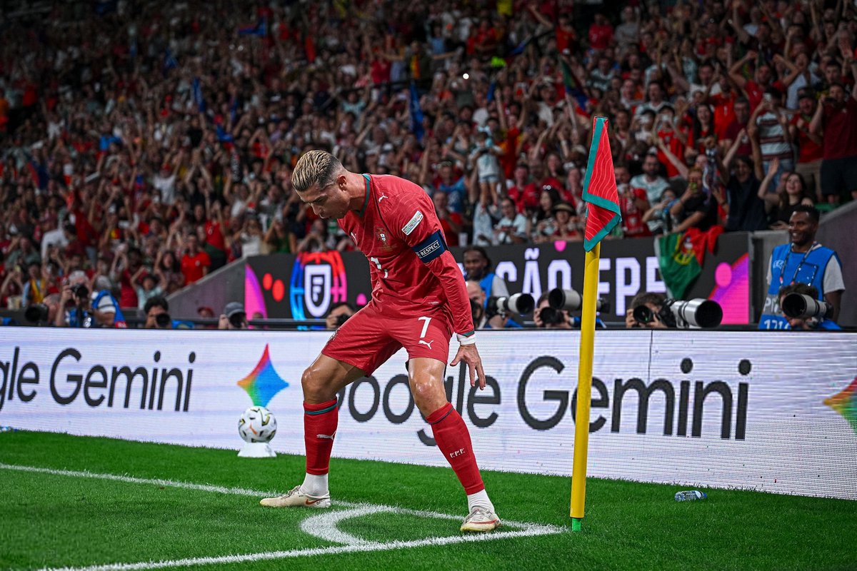 _gjr7's tweet photo. Cristiano Ronaldo “ Suiii ” 💔
#NationsLeague | #PORWAL https://t.co/K5kCS3eZBc
