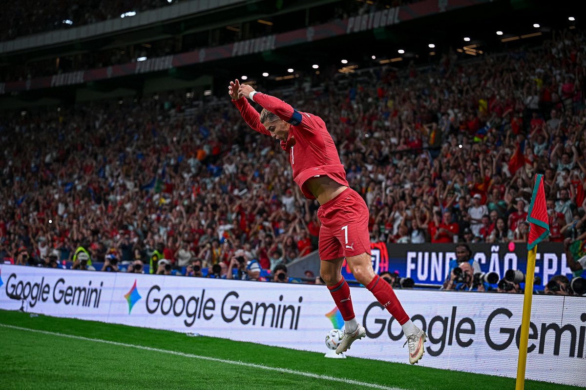 _gjr7's tweet photo. Cristiano Ronaldo “ Suiii ” 💔
#NationsLeague | #PORWAL https://t.co/K5kCS3eZBc