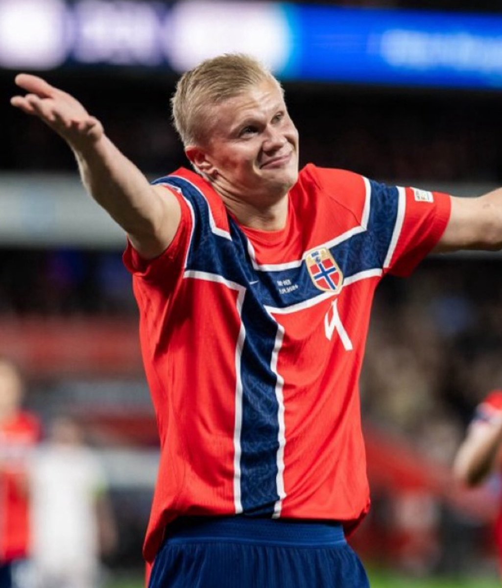 KalshiFC's tweet photo. 🚨| Nations League Top Scorer historically:

🇳🇴 Erling Haaland — 21 goals 
🇷🇸 Aleksandar Mitrović — 15
🇵🇹 Cristiano Ronaldo — 15
🇽🇰 Vedat Muriqi — 14
🇧🇪 Romelu Lukaku — 13 https://t.co/0PAa9rii0A