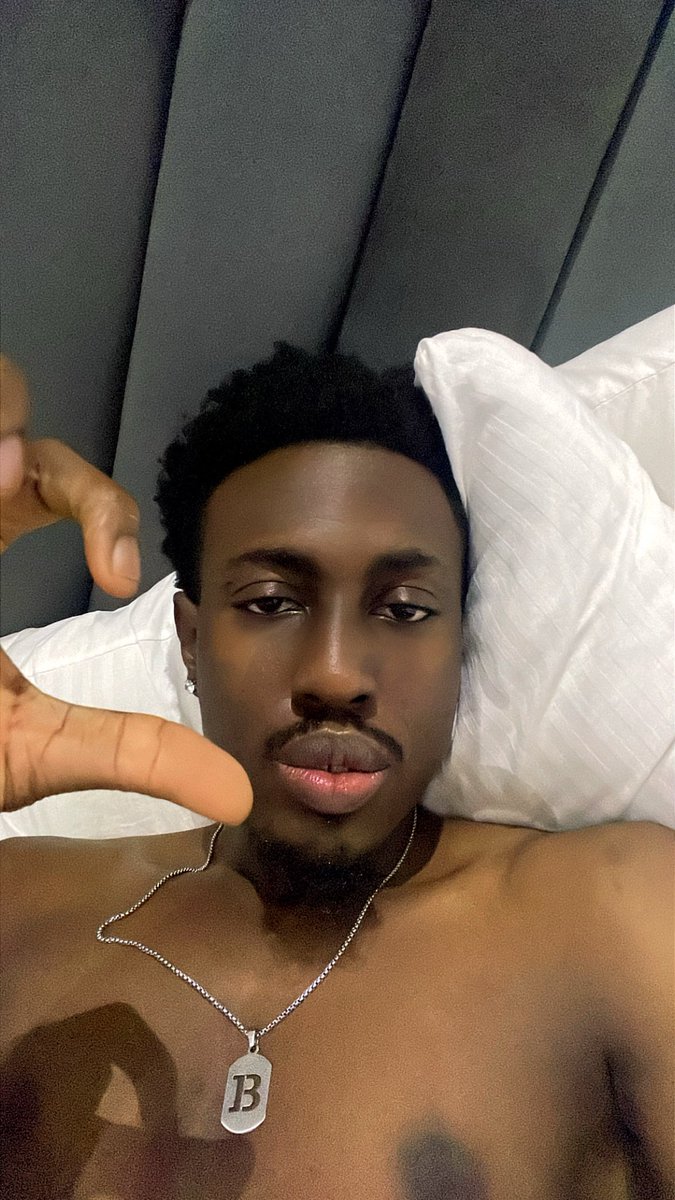 faji_official's tweet photo. The algorithm hasn’t seen me in years. Let’s see if it still likes me.
#fyp 
#argh 
#justwannavibe https://t.co/YsjJFy7tD0