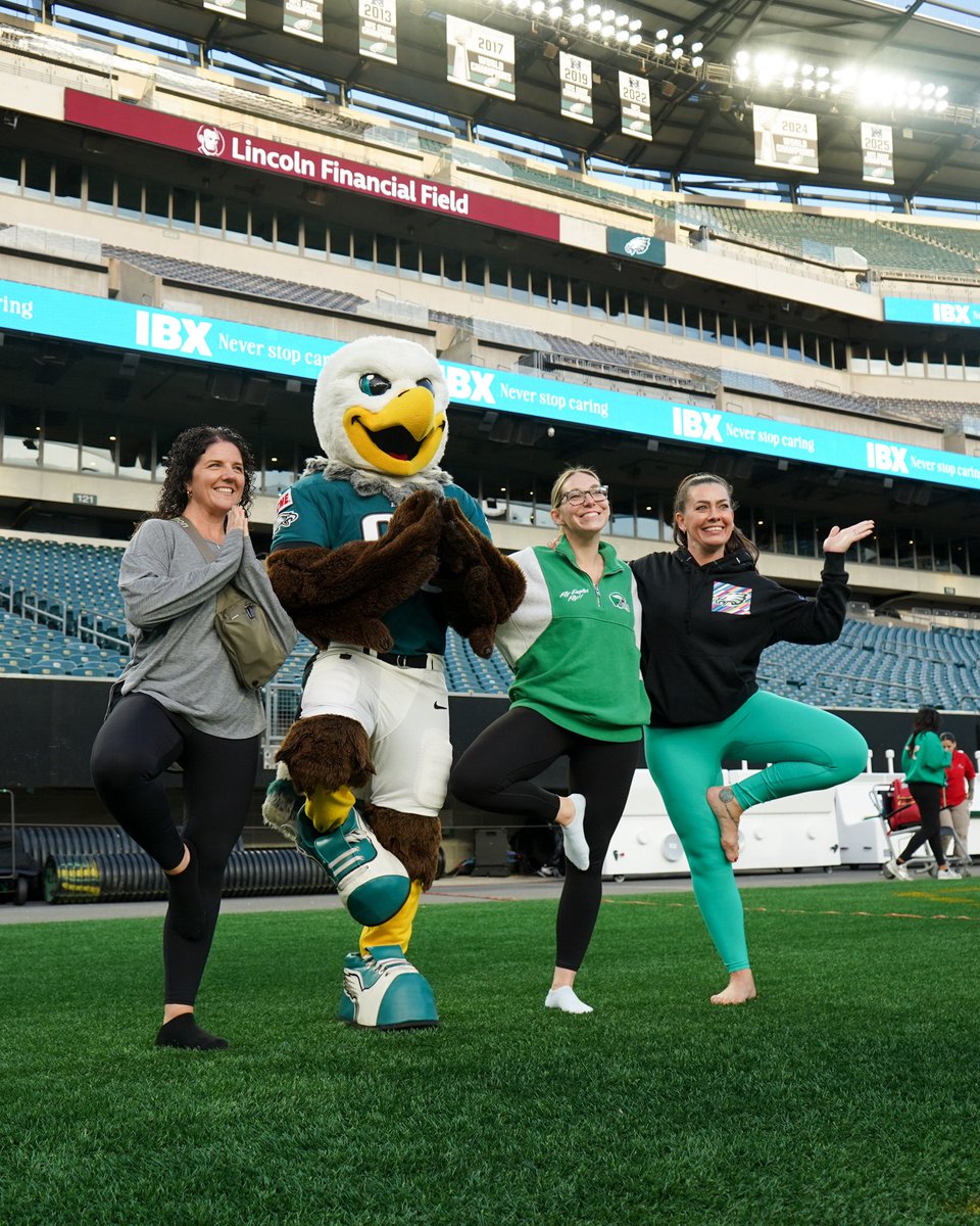LFFStadium's tweet photo. Can cross this off the bucket list!🧘‍♀️

Yesterday, we hosted a gridiron-wide yoga class hosted by Eagles Cheerleaders ON the field at Lincoln Financial Field🙌 Thanks to everyone who came out, and to @IBX for putting on this incredible event‼️ https://t.co/pgJjDzLdvd