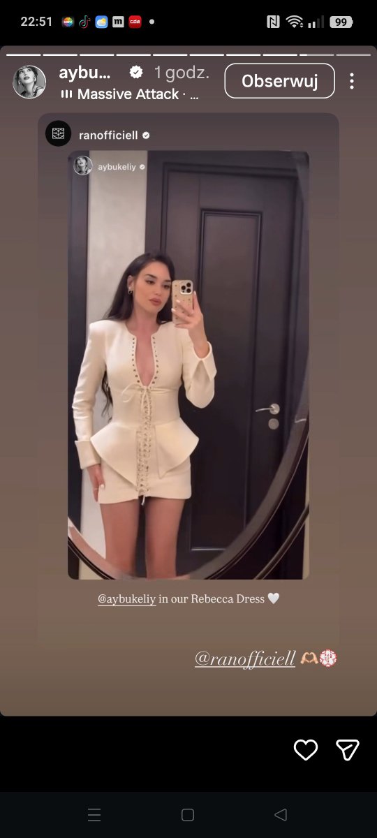 Dominik54522222's tweet photo. Zobaczcie elegancję u Cemre a to w co ubrana jest aybuk rozgogolona cyc na wierzchu i filmiki daje i się pręży a cemre dała jeden post z wydarzenia to jest skromność .No niech se Gokberk popatrzy i na aktualna kochanice wulgarna Burcu tylko Cemre to skromność.@gokberkyldrm 🤦🤡 https://t.co/gkINT7FRwz
