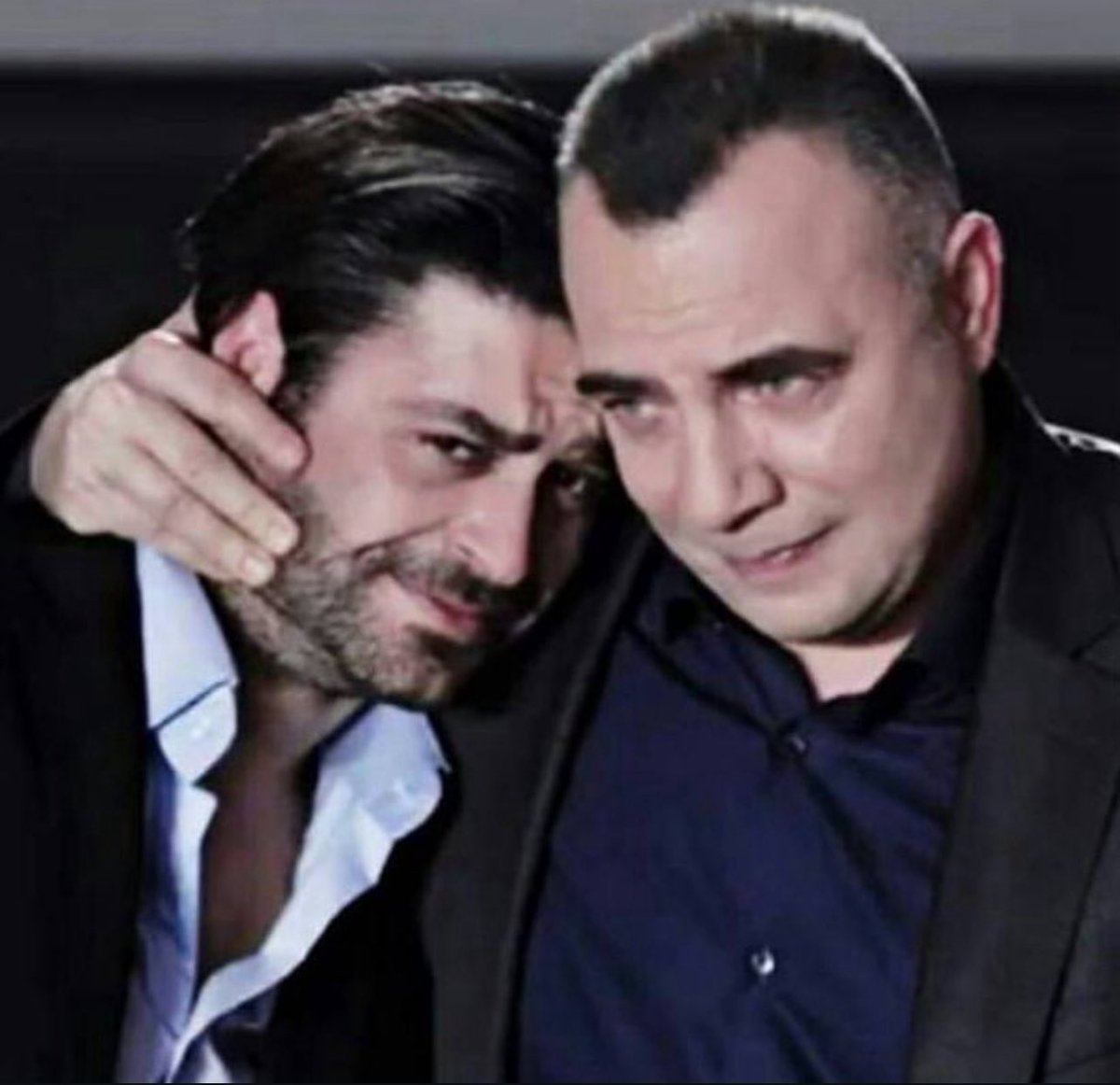 az_2115's tweet photo. ياناس انهار على هالحركة ابسط شي بالمسلسل وصار احلى شي وكل ماجمعهم مشهد انتظر خضر يسويها😭🩵🩵
وقال اوكتاي بنفس القوة بكل مره ويونس يعطي نفس الرياكشن
واوزان رد عشان اكون مرتاح اخليهم يحطون كيلو جل ع شعري😭😭

احبهم هالثلاثي للأبدد https://t.co/yb3wt1lRtH