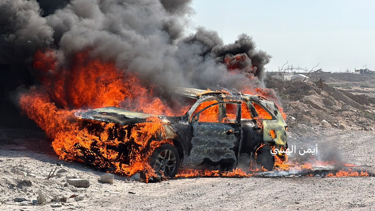 AbujomaaGaza's tweet photo. What an unbelievable crime?!

IOF killed him yesterday and bombed the vehicle which was carrying his body home today https://t.co/7k6lntMmTp