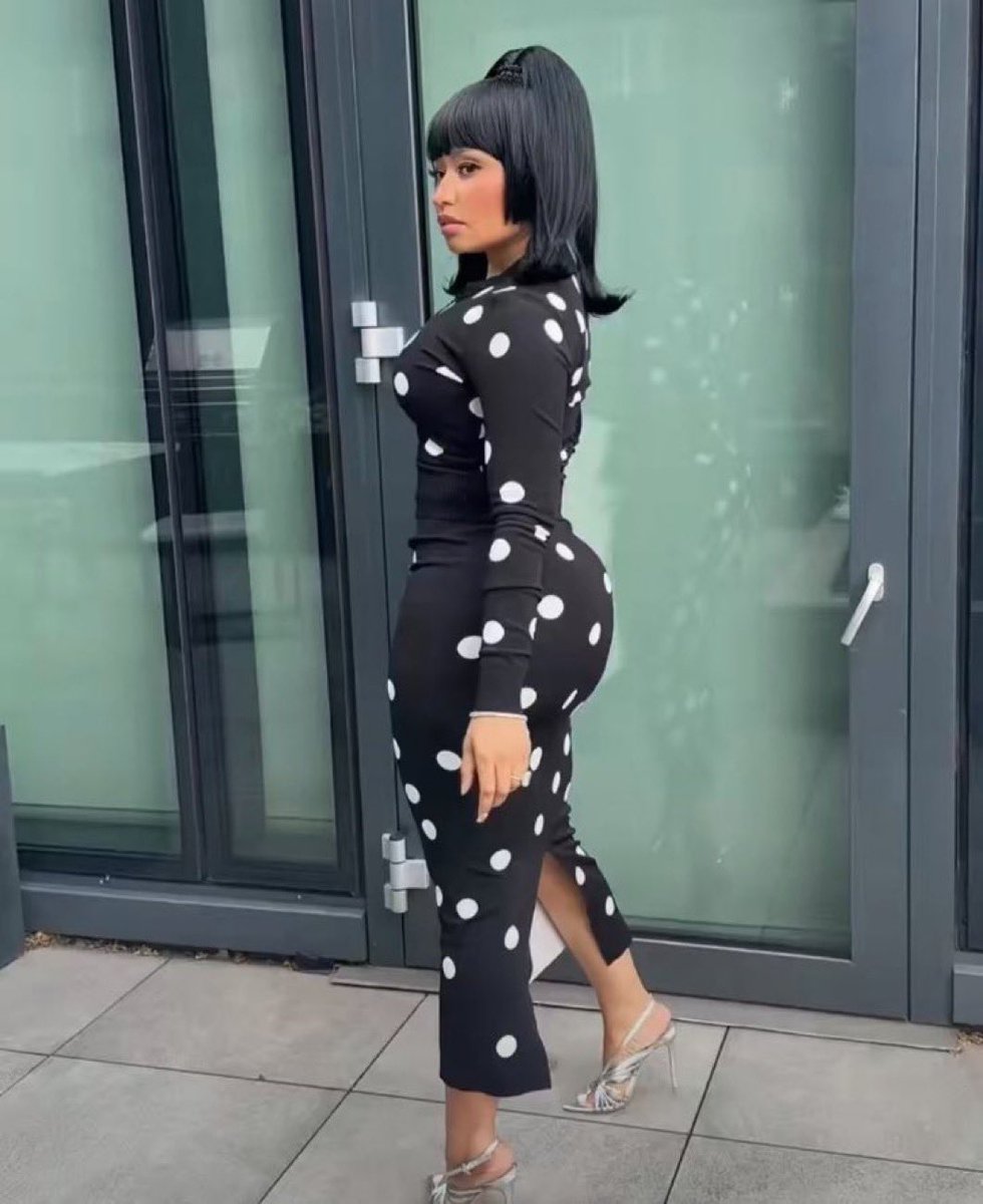 NickiCraveX's tweet photo. “If they ask about me, tell 'em I was one of one”— Nicki Minaj https://t.co/b0sYgS8TTZ