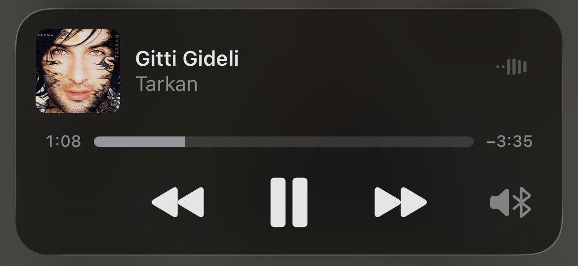 cayaskisi's tweet photo. bu sarki beni oldurmeye calisti https://t.co/wHY7NNdYj6