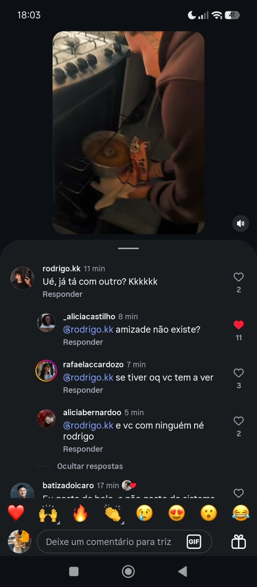 dudafw0413's tweet photo. odeio essa gente, tadinha da triz https://t.co/2c5yqpylhd