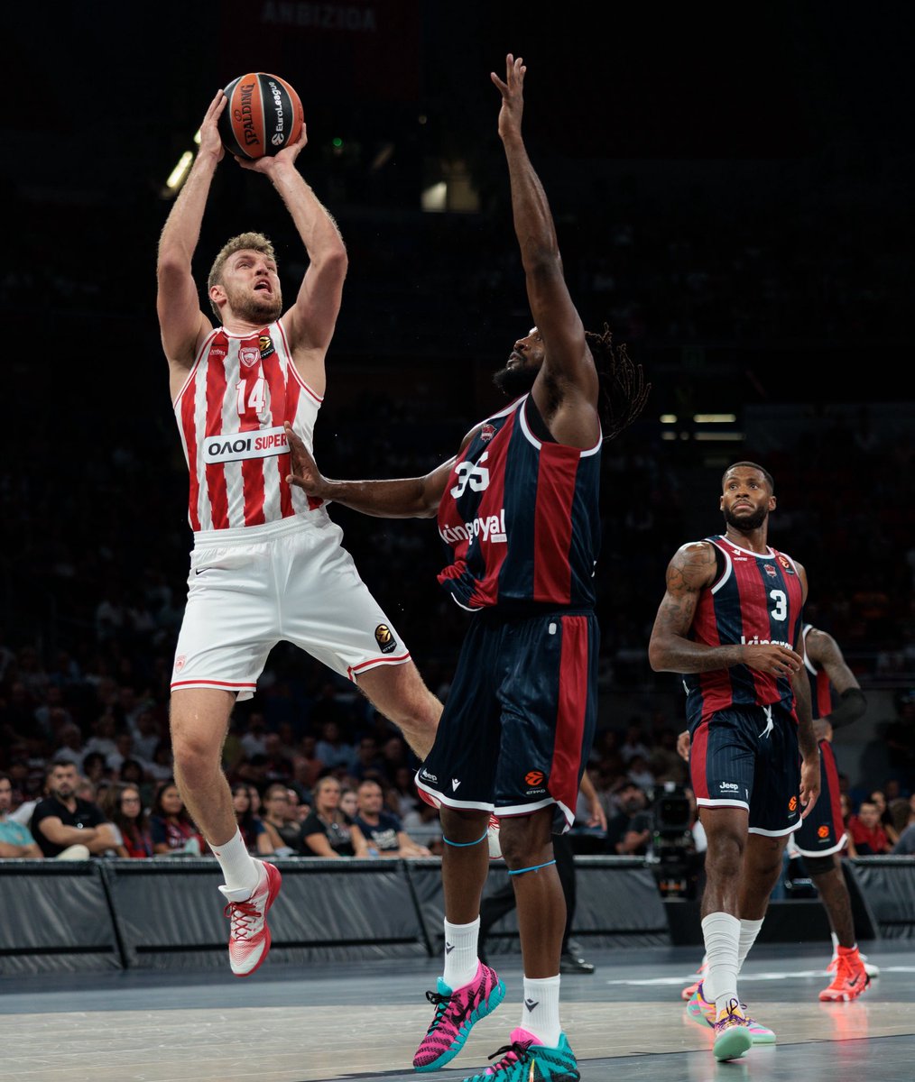 Olympiacos_BC's tweet photo. 📸 Baskonia - #OlympiacosBC 89-106
#WeAreOlympiacos #TogetherWeFight #KBAOLY https://t.co/FOtgCZvwC2