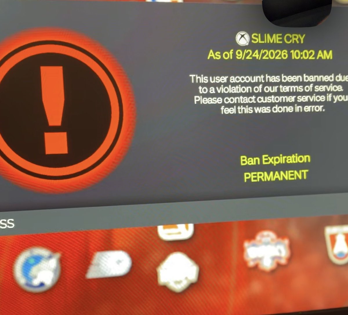 SLMECRY's tweet photo. @Ronnie2K @Beluba explain what the fuck i got banned for , i don’t boost, i don’t cheat, i don’t plate drop 🤷🏼 https://t.co/ZLWefSD2YP