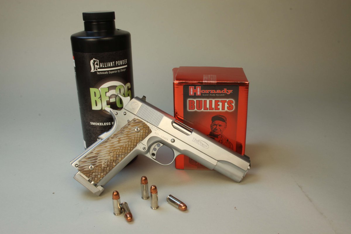 HandgunsMag tweet picture