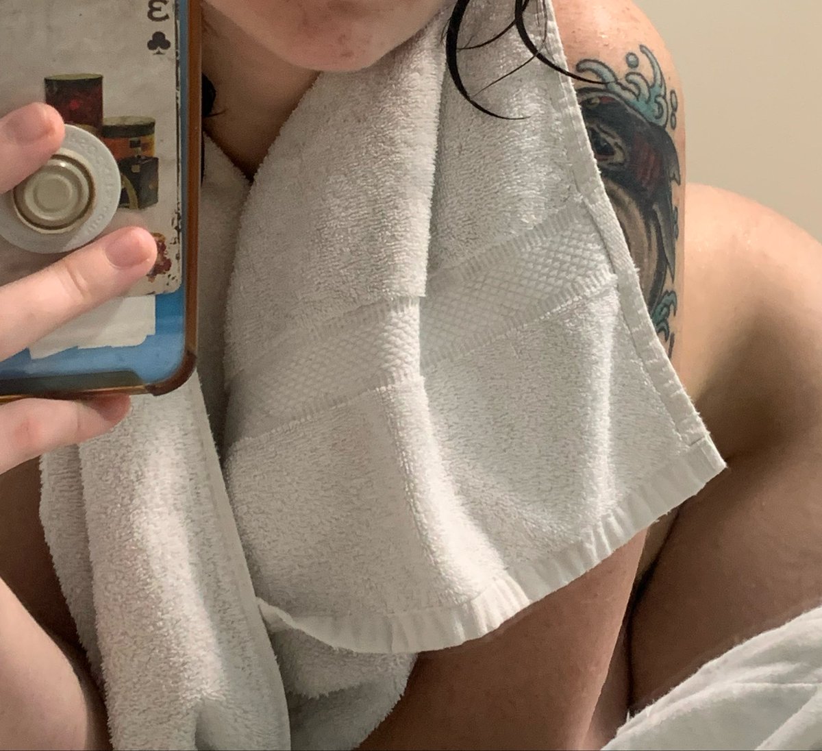 vanitycarmella's tweet photo. intro ･*:..☆

(vanity) carmella ﹑⟡・。・
✧˖°. age: 22, bday Feb 10 
likes: degrading, praising, boobs 😝, worship, milking, begging ⊹ ࣪ ˖
dislikes: submitting (mostly), sc*t play (yuck), anal ✧˖°.
NSFW on stream looking for mutuals and fun 
(=^ ◡ ^=) MDNI!! #nsfwtwtًً https://t.co/gid4cP9YqN