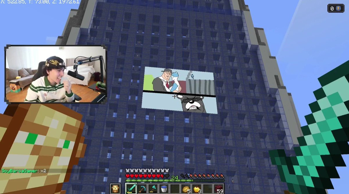 rojoenelmar's tweet photo. QUE PONÍAN EN EL EDIFICIO AJGSJSHSJ https://t.co/8lCih467P0